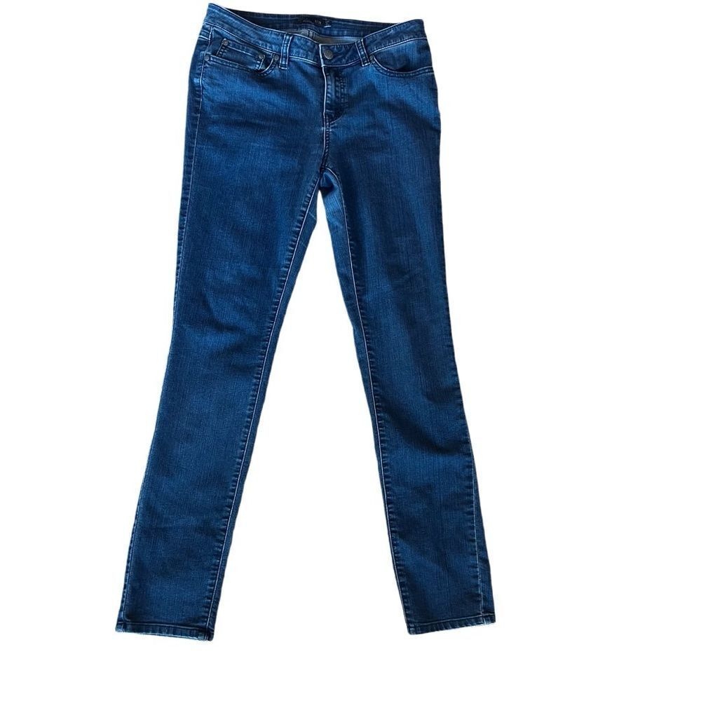 Prana Jeans. Regular Inseam. Size 6/28. Great Condition!!